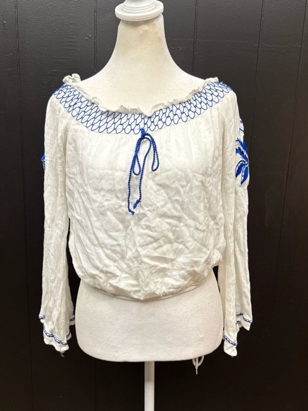 Vintage Y2K Blue Embroidered Peasant Top